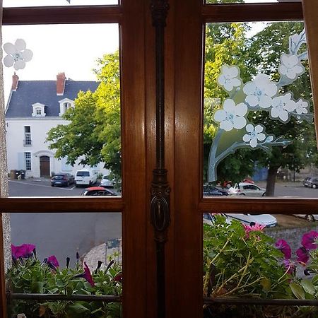 Le Petit Logis De Tinteniac Анже Экстерьер фото