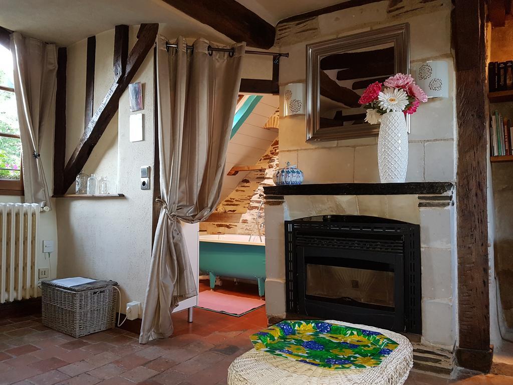 Le Petit Logis De Tinteniac Анже Экстерьер фото